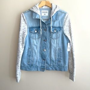 NWT Denim Jean Jacket W/ Hood